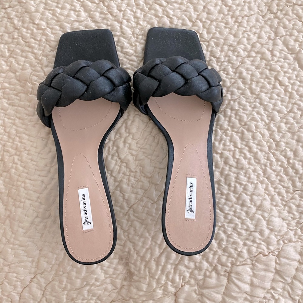 Stradivarius | braided mule kitten heels; blogger favorite; new, unworn